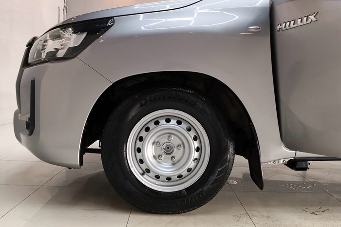 REVO 2WD 2021 2.4J MT STANDARD GREY  2305 full