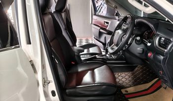 TOYOTA 4WD 2019 2.8V AT FORTUNER WHITE  3391 full