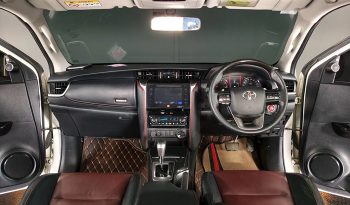 TOYOTA 4WD 2019 2.8V AT FORTUNER WHITE  3391 full