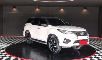 TOYOTA 4WD 2019 2.8V AT FORTUNER WHITE  3391 full