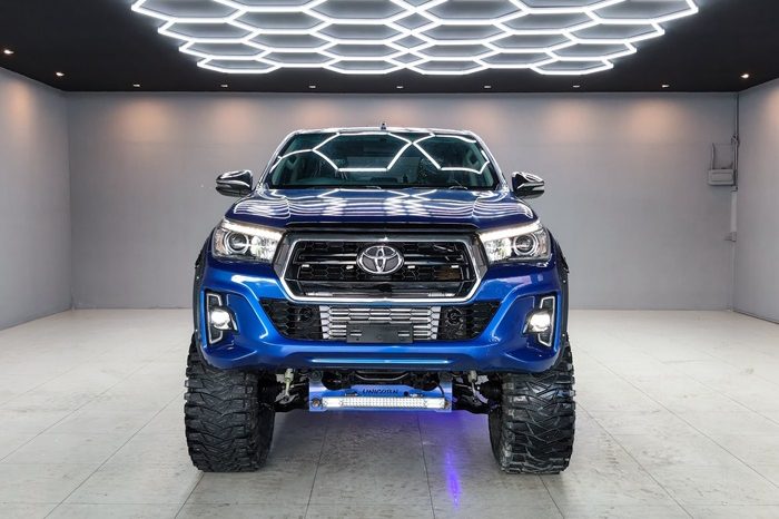REVO 4WD 2018 2.8G AT DOUBLE CAB BLUE  3785 full