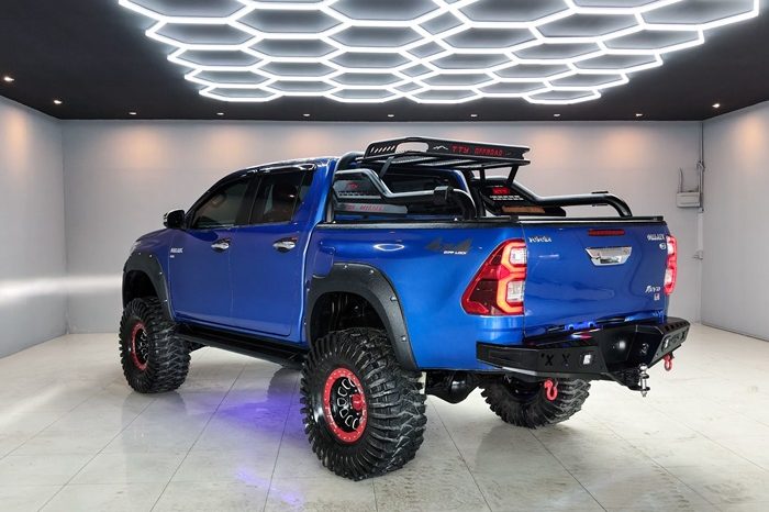 REVO 4WD 2018 2.8G AT DOUBLE CAB BLUE  3785 full