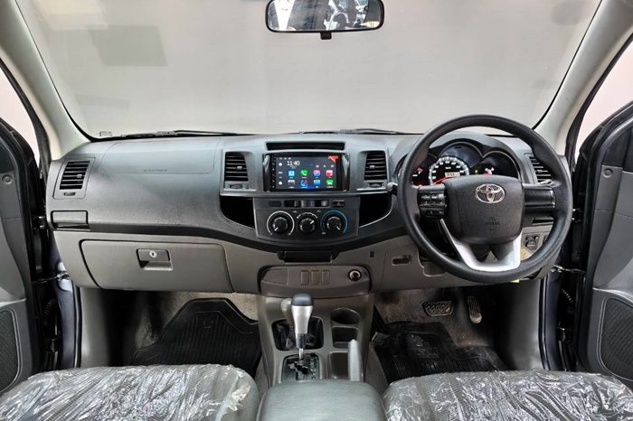 VIGO 4WD 2014 2.7J AT SMART CAB DARK GREY 4666 full