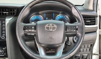 TOYOTA 4WD 2020 2.4V AT FORTUNER WHITE  5221 full