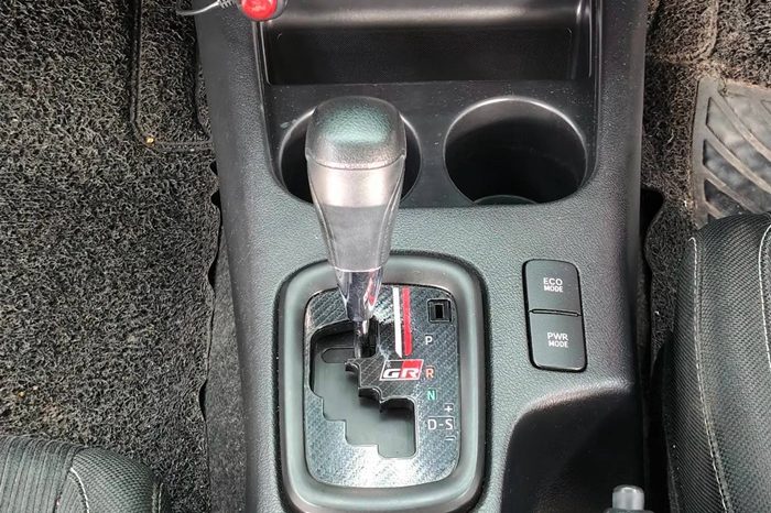 REVO 2WD 2019 2.4J AT DOUBLE CAB SILVER  5348 full