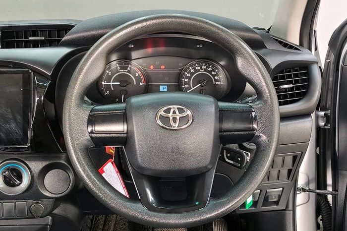 REVO 2WD 2019 2.4J AT DOUBLE CAB SILVER  5348 full