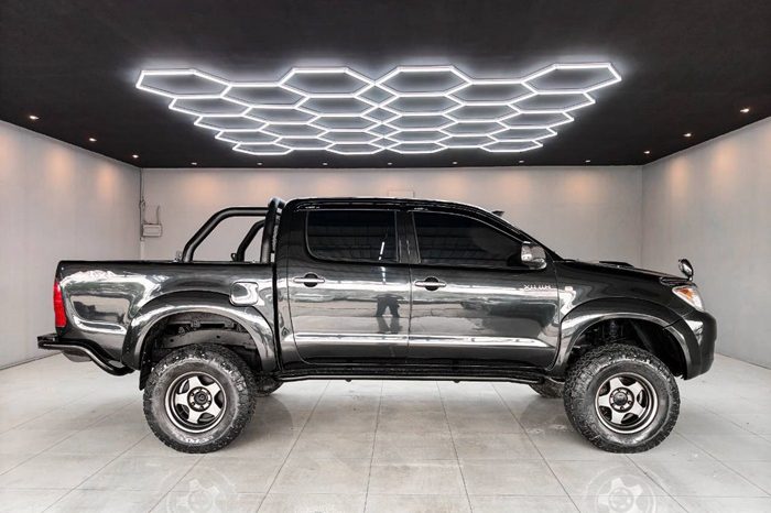 VIGO 4WD 2005 3.0G AT DOUBLE CAB BLACK  5776 full