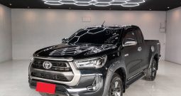 REVO PRE 2021 2.4 MID AT SMART CAB BLACK  5812