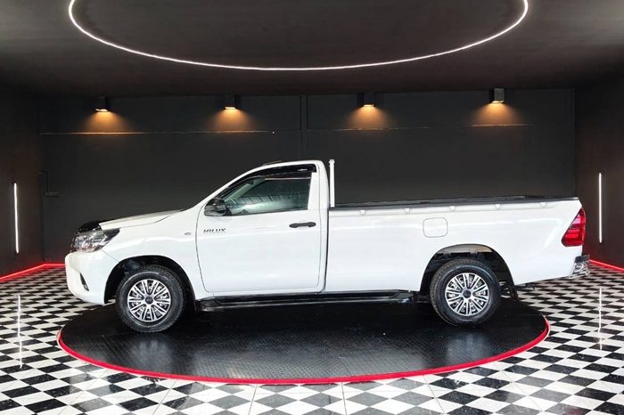 REVO 2WD 2019 2.4J MT STANDARD WHITE  5873 full