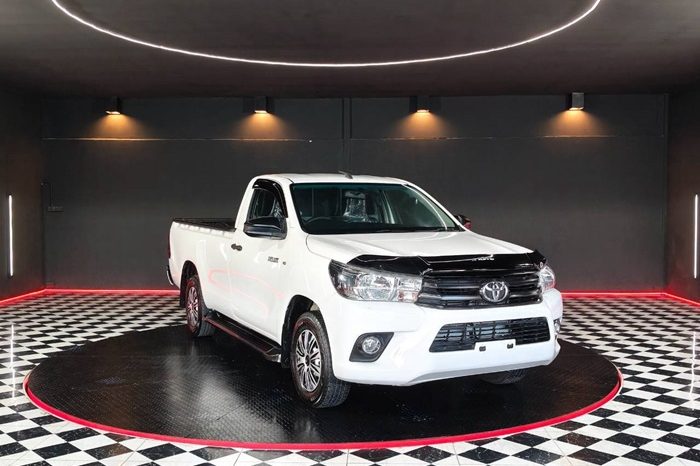 REVO 2WD 2019 2.4J MT STANDARD WHITE  5873 full