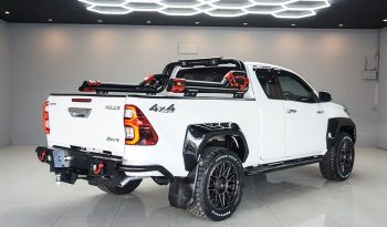REVO 4WD 2016 2.4J AT SMART CAB WHITE  6041 full