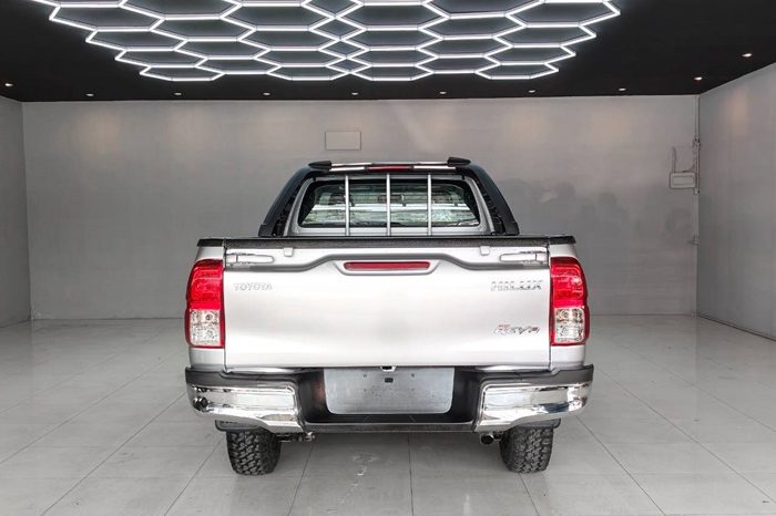REVO 2WD 2019 2.4J MT STANDARD SILVER  6640 full