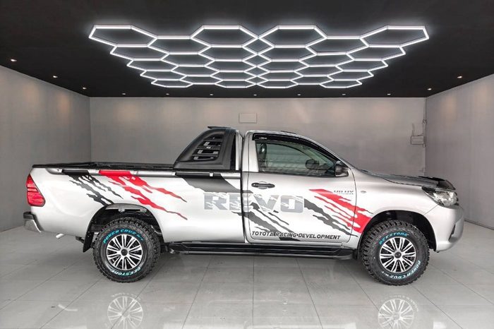REVO 2WD 2019 2.4J MT STANDARD SILVER  6640 full