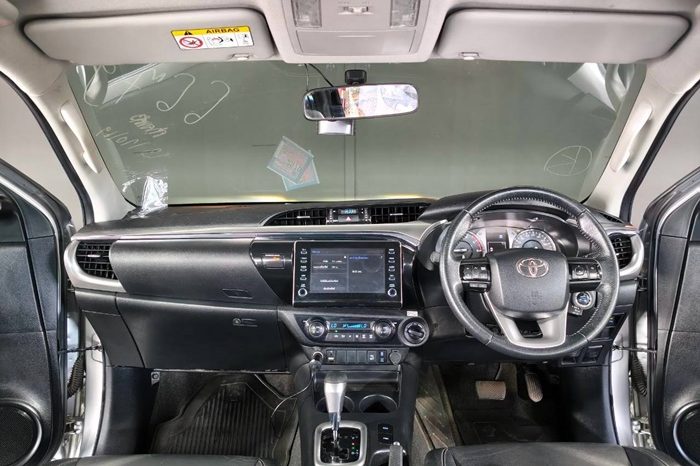 REVO 4WD 2021 2.8 HIGHT AT DOUBLE CAB SILVER  6679 full