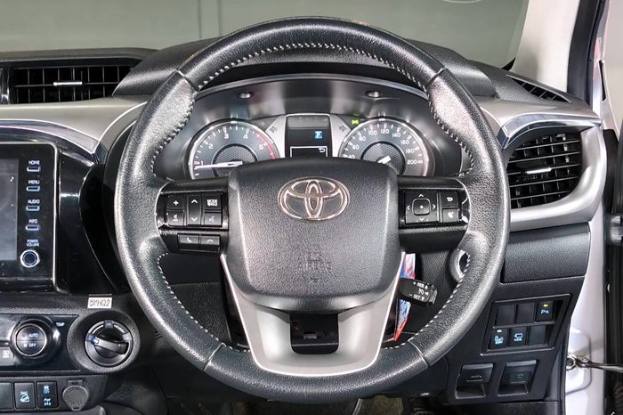 REVO 4WD 2021 2.8 HIGHT AT DOUBLE CAB SILVER  6679 full