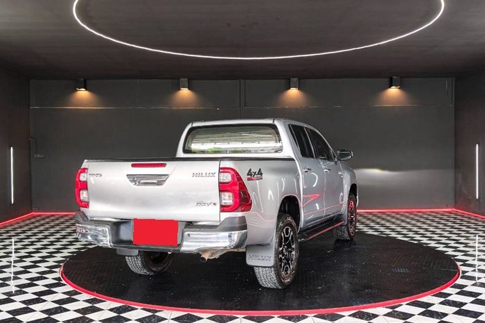 REVO 4WD 2021 2.8 HIGHT AT DOUBLE CAB SILVER  6679 full