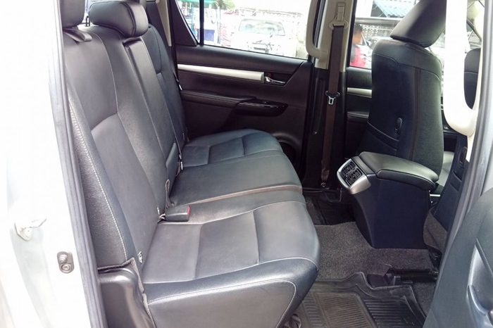REVO 4WD 2021 2.8 HIGHT AT DOUBLE CAB SILVER  6682 full