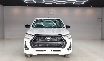REVO 2WD 2021 2.4J MT STANDARD WHITE  6835 full