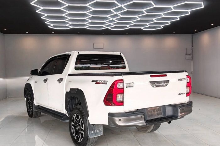 REVO PRE 2023 2.4 MID AT DOUBLE CAB WHITE 7394 full