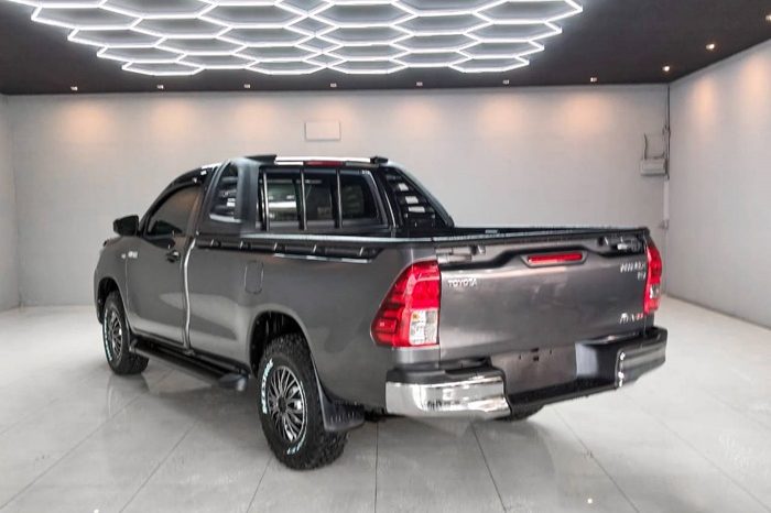 REVO 2WD 2021 2.4J MT STANDARD DARK GREY  7504 full