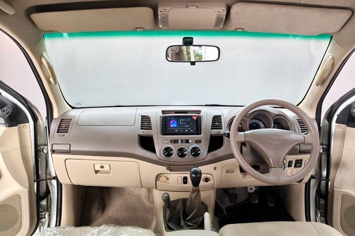 VIGO 4WD 2006 2.5E MT DOUBLE CAB SILVER  7510 full