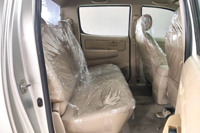 VIGO 4WD 2006 2.5E MT DOUBLE CAB SILVER  7510 full