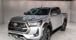 REVO PRE 2020 2.4E AT DOUBLE CAB SILVER  7696