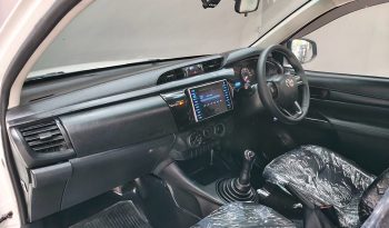 REVO 2WD 2018 2.4J MT STANDARD WHITE  8238 full