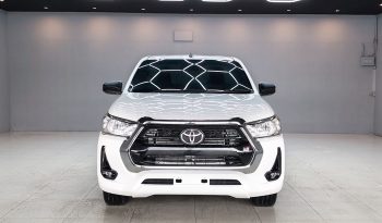 REVO 2WD 2018 2.4J MT STANDARD WHITE  8238 full