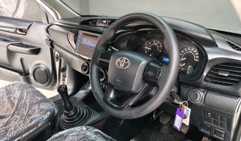 REVO 2WD 2018 2.4J MT STANDARD WHITE  8238 full