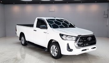 REVO 2WD 2018 2.4J MT STANDARD WHITE  8238 full