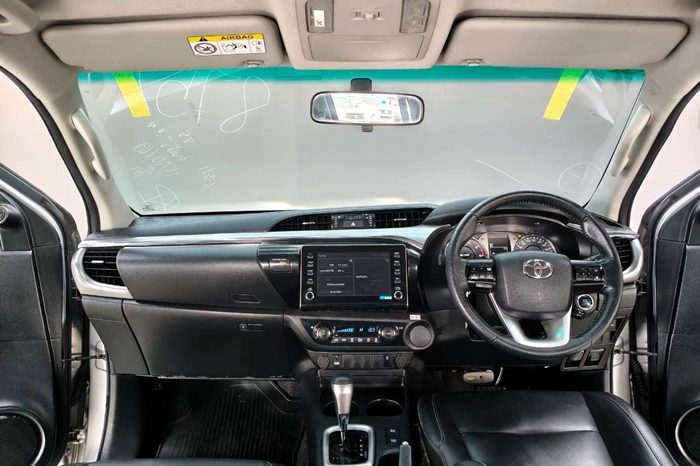 REVO PRE 2021 2.4 HIGHT AT DOUBLE CAB SILVER  8757 full