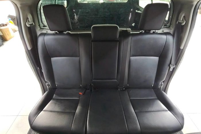 REVO PRE 2021 2.4 HIGHT AT DOUBLE CAB SILVER  8757 full