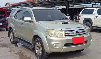 TOYOTA 4WD 2006 3.0V AT FORTUNER SILVER  9745 full